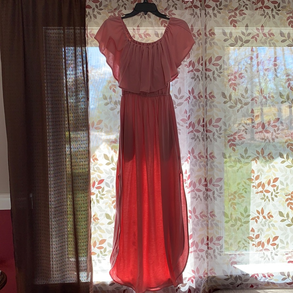 Off the shoulder maxi dress! (Final Price)
